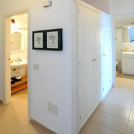 Apartament Above The Sea